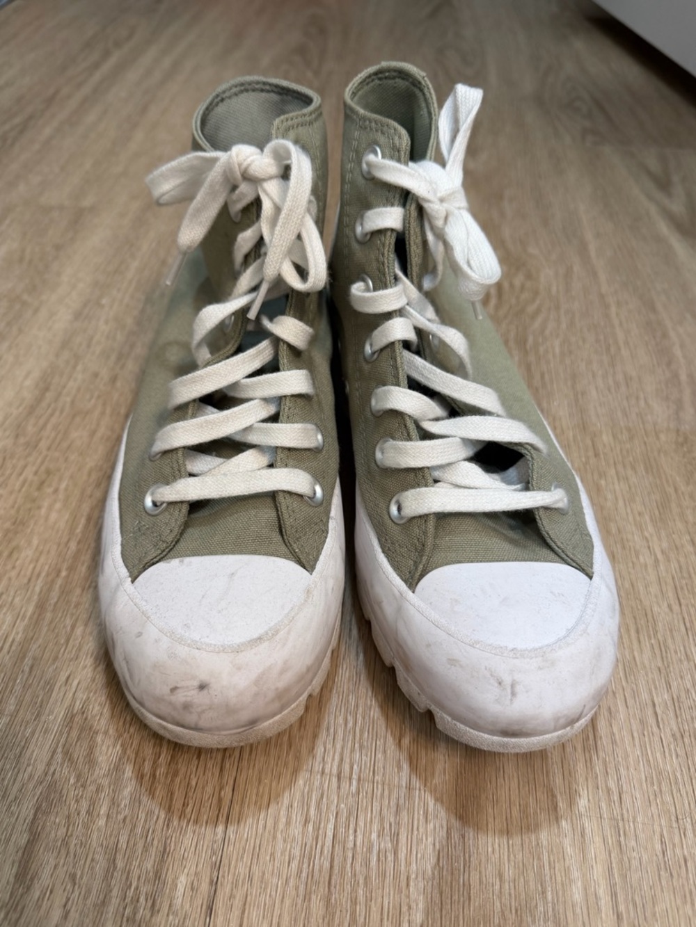 Converse - Picture 6 of 6